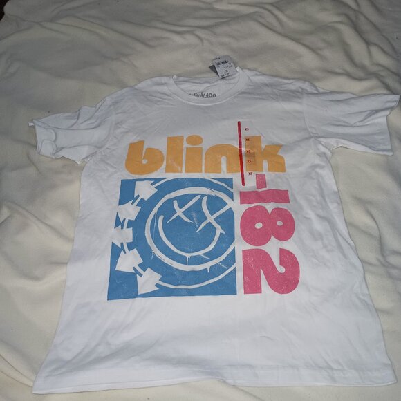 NEW Women's Blink 182 Short Sleeve Graphic T-Shirt - White - Picture 5 of 9